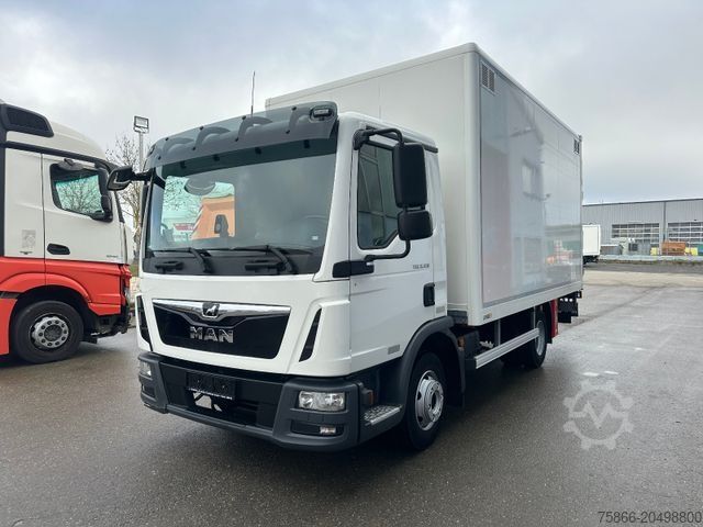 Box van MAN 8.190 TGL BL ADR Ausführung Klima SafetyPack AHK