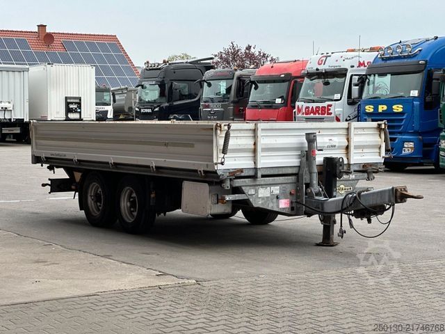 Three-way tipper trailer HUMBAUR HK Kipper Anhänger mit Rampen