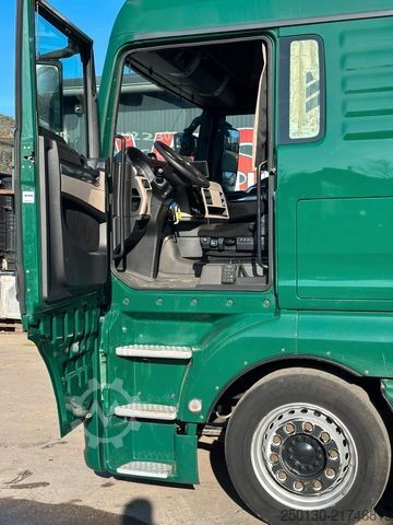 Volume tractor unit MAN TG3 18.470 4x2 LLS-U Retarder XLX /2 Tanks/Klima