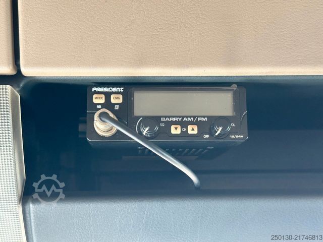 Volume tractor unit MAN TG3 18.470 4x2 LLS-U Retarder XLX /2 Tanks/Klima