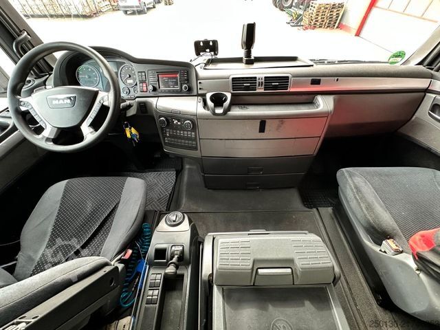 Standard tractor unit MAN TGX 18.400 4x2 BLS / 2 Tanks / ACC / ADR AT