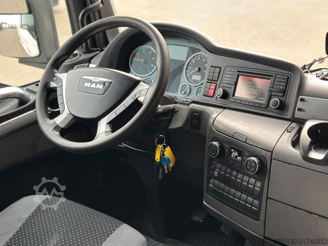 Standard tractor unit MAN TGX 18.400 4x2 BLS / 2 Tanks / ACC / ADR AT