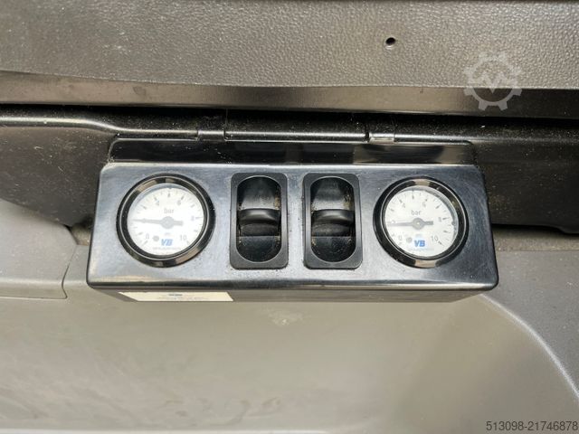 Box van VOLKSWAGEN CRAFTER 2.0TDI XXXL KOFFER RAMPE KAMERA 177 PS