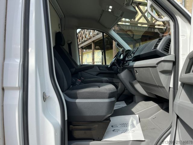 Box van VOLKSWAGEN CRAFTER 2.0TDI XXXL KOFFER RAMPE KAMERA 177 PS