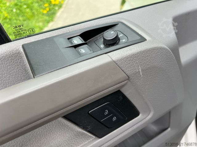 Box van VOLKSWAGEN CRAFTER 2.0TDI XXXL KOFFER RAMPE KAMERA 177 PS