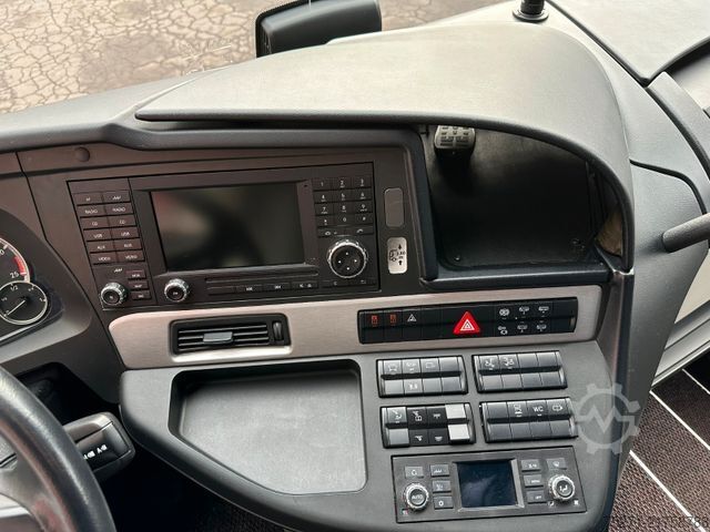 Motor coach SETRA S 516 HD/2 48+2+1