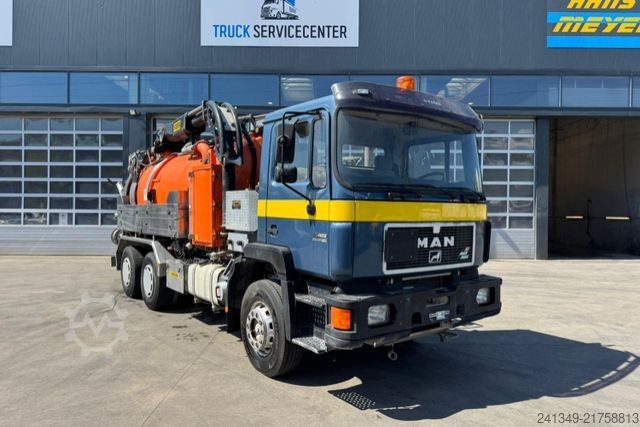 Vacuum tank truck MAN 26.402 6x4 Kaiser Kanalreiniger