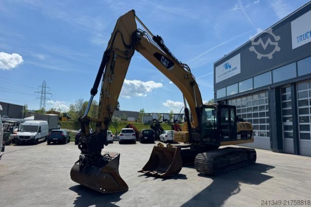Chain excavator Caterpillar CATERPILLAR | 324D Schnellwechsel 2x Schaufeln