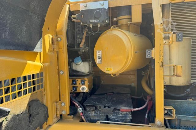 Chain excavator Caterpillar CATERPILLAR | 324D Schnellwechsel 2x Schaufeln