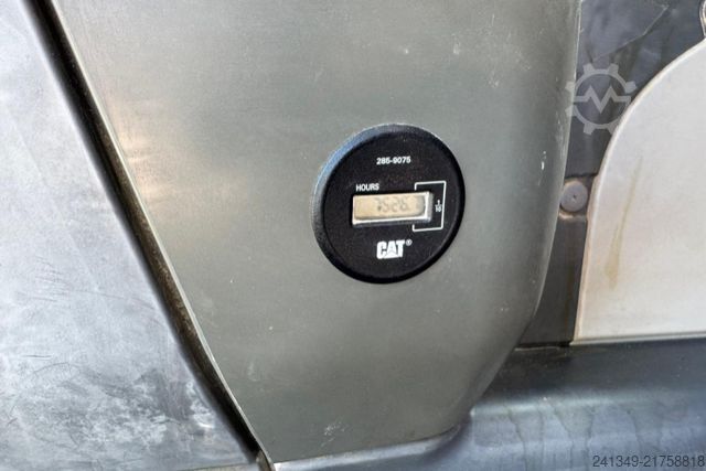 Chain excavator Caterpillar CATERPILLAR | 324D Schnellwechsel 2x Schaufeln