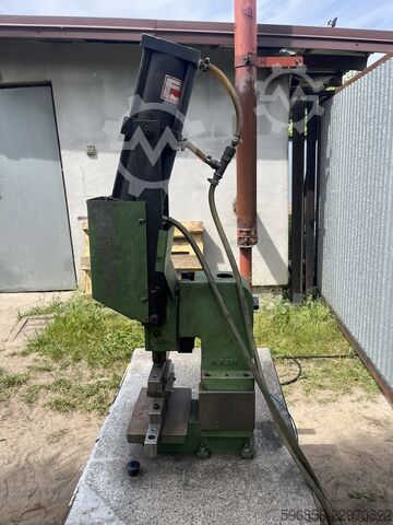 Pneumatic press Schling DUO 5T