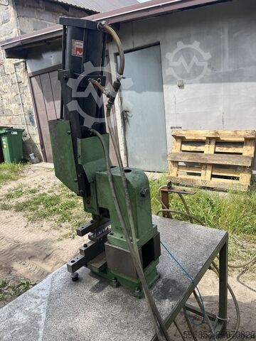 Pneumatic press Schling DUO 5T