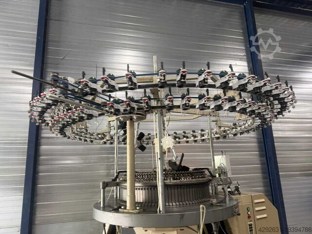 Knitting machine Mayer & Cie. MV4 ll rondbreimachine