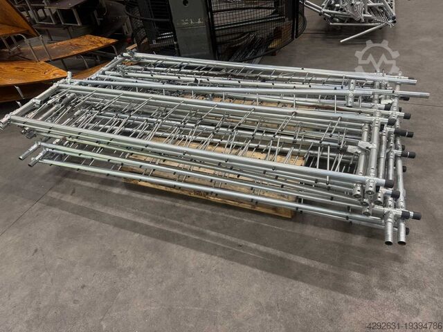 Knitting machine Mayer & Cie. MV4 ll rondbreimachine