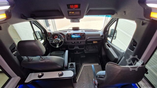 Minibus MERCEDES-BENZ 519  Allrad 4 x 4 Vorlauffahrzeug  neue ADA