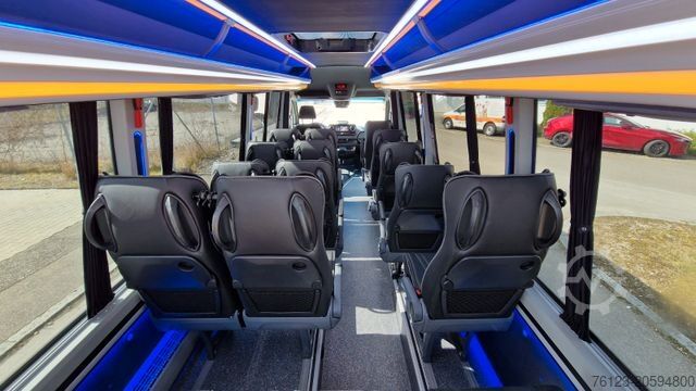 Minibus MERCEDES-BENZ 519  Allrad 4 x 4 Vorlauffahrzeug  neue ADA