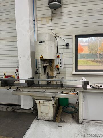 Hydraulic straightening press Eitel RRP 25