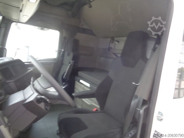 Standard tractor unit MAN TGX 18.480 BL 4x4 H Nebenantrieb PTO