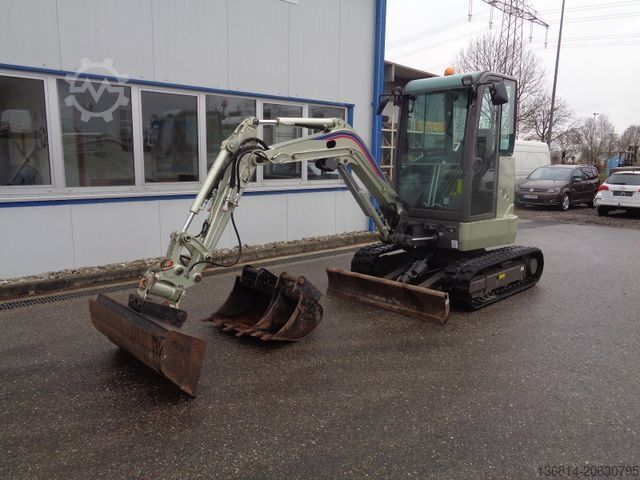 Mini excavator VOLVO ECR25 D Powertilt 3 x Löffel