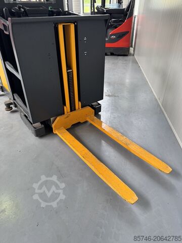 EKS 210 - Rail Guidance!! Cabin 1000MM!! JUNGHEINRICH EKS 210 - Rail Guidance !! Cabin 1000 MM !!