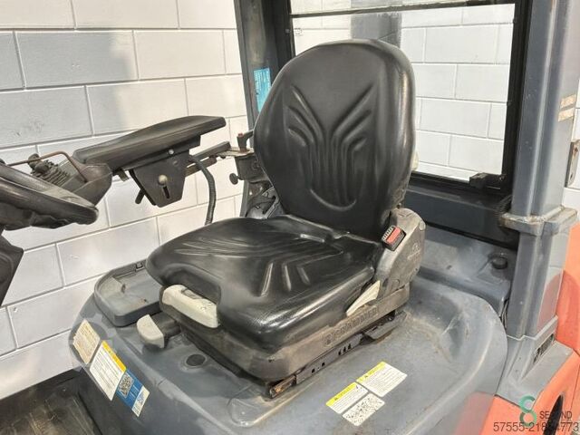 Forklift Toyota 02-8 FDF 25