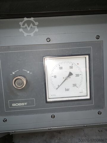 Hydraulische Prüfpresse 102 x 142 cm - 600 Tonnen Bobst Easypress 142
