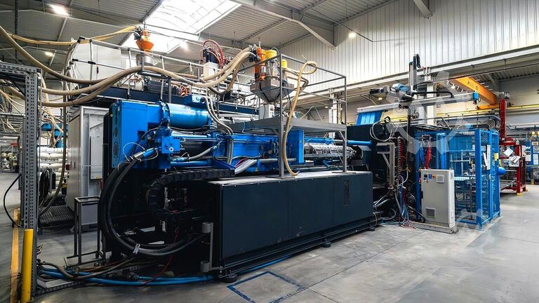 Spritzgießmaschine Stork S+ 9000-8650