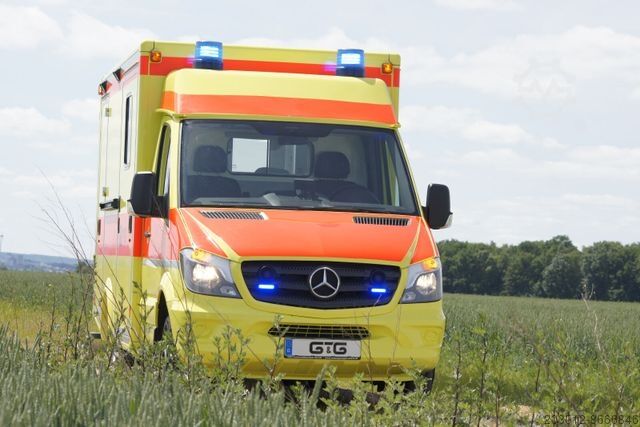 Fire truck MERCEDES-BENZ Sprinter 519 // Mod. 2017 // 1 J Garantie //