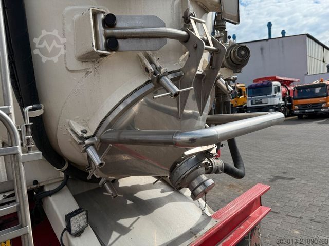 Silo semitrailer O.ME.P.S. o ADR 3 Achs 60.000 Liter
