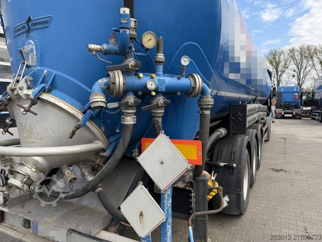 Silo semitrailer SPITZER SK 2760 Silo ADR 3 Achse 60.000 Liter