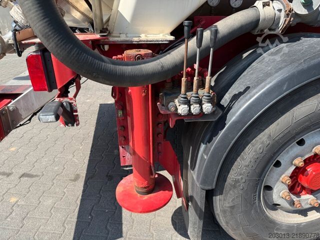 Silo semitrailer FELDBINDER KIP 48.3 Silo ADR 3 Achse 48.000 Liter