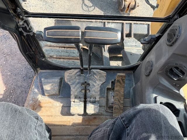 Chain excavator 308CR 07A Kettenbagger 9 Tonnen *4.264 BTH