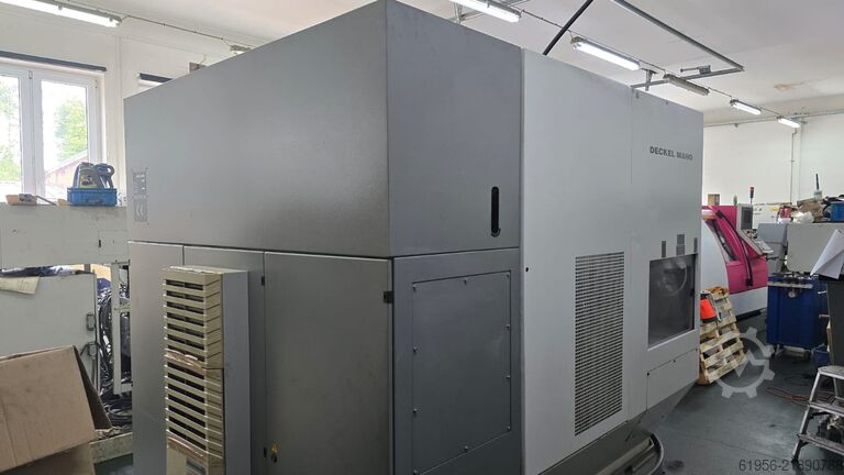 Universal machining center Deckel Maho DMU 60T