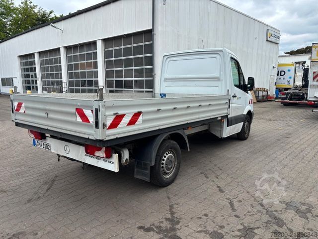 Pick-up van MERCEDES-BENZ Sprinter 311 Pritsche / Plane