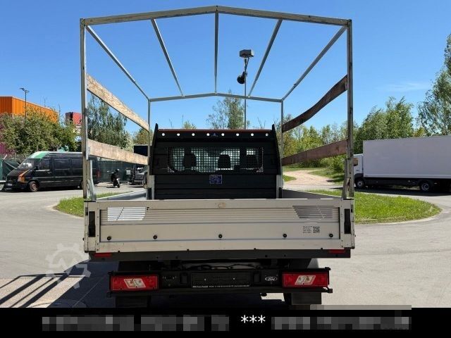 Pick-up van FORD Transit 2.0 L2 Pritsche 3 Sitze *EUR6 *1 Hand