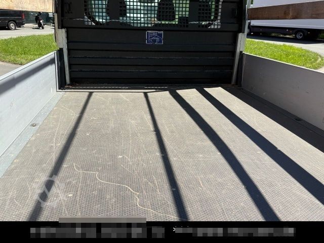 Pick-up van FORD Transit 2.0 L2 Pritsche 3 Sitze *EUR6 *1 Hand