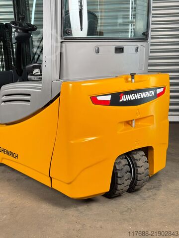 Electric 4-wheeler Jungheinrich EFG 220 - Service Neu - Batterie 82% Garantie