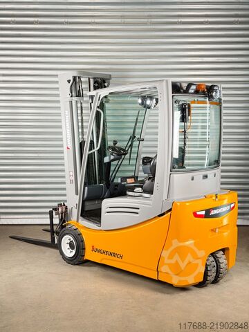 Electric 4-wheeler Jungheinrich EFG 220 - Service Neu - Batterie 82% Garantie