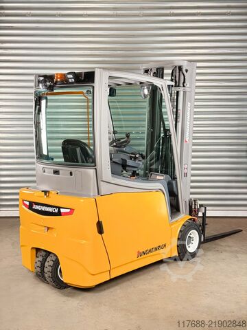 Electric 4-wheeler Jungheinrich EFG 220 - Service Neu - Batterie 82% Garantie