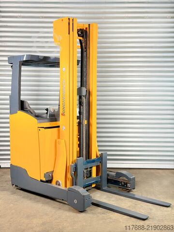 Reach truck Jungheinrich ETV 214 - Service Neu - Batteire 80% - Garantie