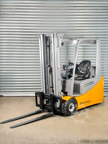 Electric 4-wheeler Jungheinrich EFG 218k - Service Neu - Batterie 80% - Garantie