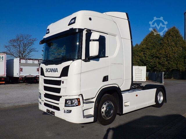 Standard tractor unit SCANIA R 560 A Super/Highline/Ret/Hydr./2xTank/Standkli