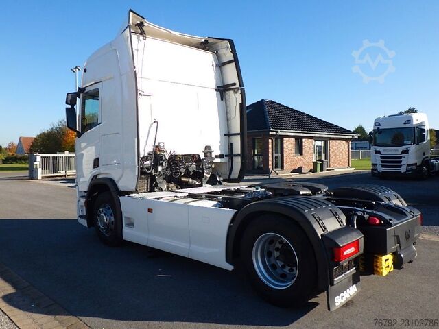 Standard tractor unit SCANIA R 560 A Super/Highline/Ret/Hydr./2xTank/Standkli