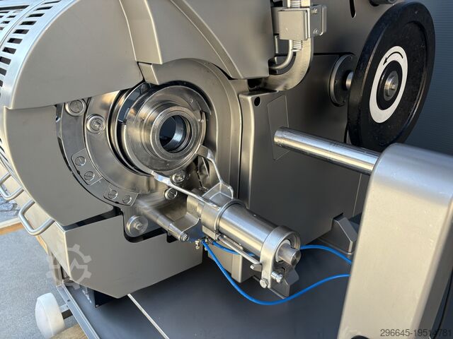 Fleischverarbeitungsmaschine Poly Clip ICA 8700