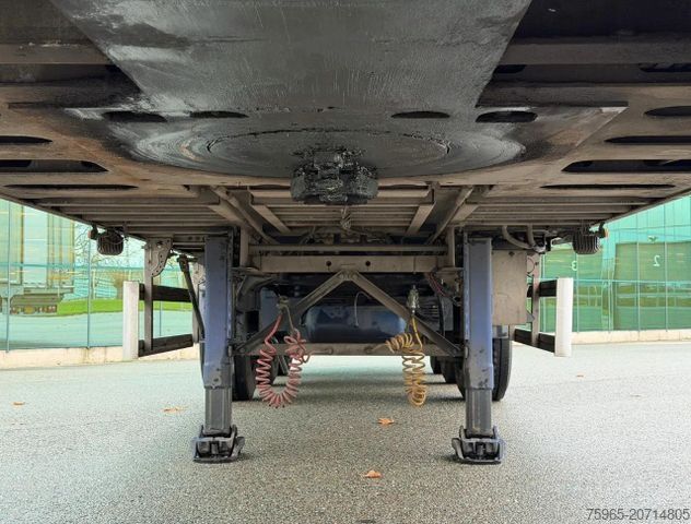 Walking floor semitrailer KRAKER CF-X2 WALKING FLOOR 2X STEERING AXLE TOP CONDITI