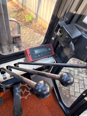 Gabelstapler Nissan 2,7t