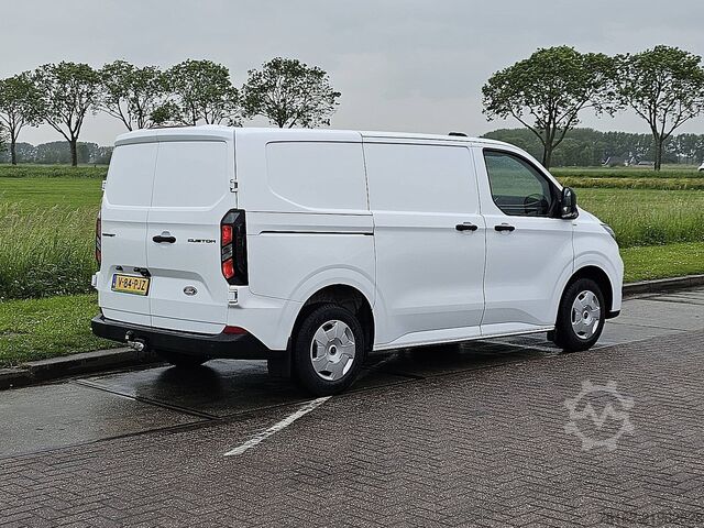 High-roof van FORD TRANSIT CUSTOM 2.0 L1H1 LED Navi