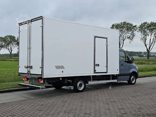 Suitcase MERCEDES-BENZ SPRINTER 317 Bakwagen Deuren XXL!