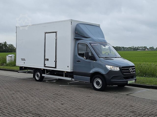 Suitcase MERCEDES-BENZ SPRINTER 317 Bakwagen Deuren XXL!