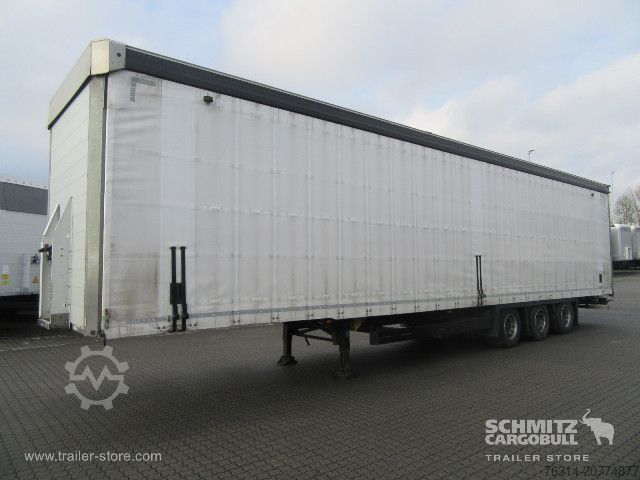 Auflieger mit Pritsche & Plane Schmitz Cargobull Curtainsider Mega Getränke